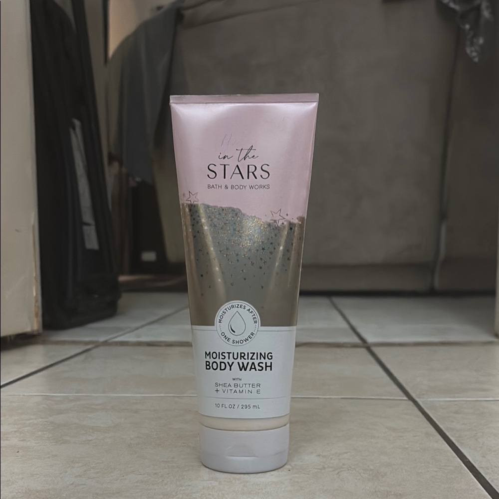 Bath & Body Works Pink and Gold Body Wash